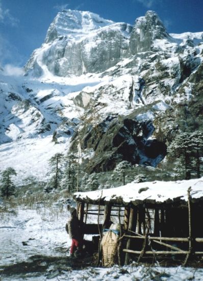 Nehe Kharka in the Barun Valley