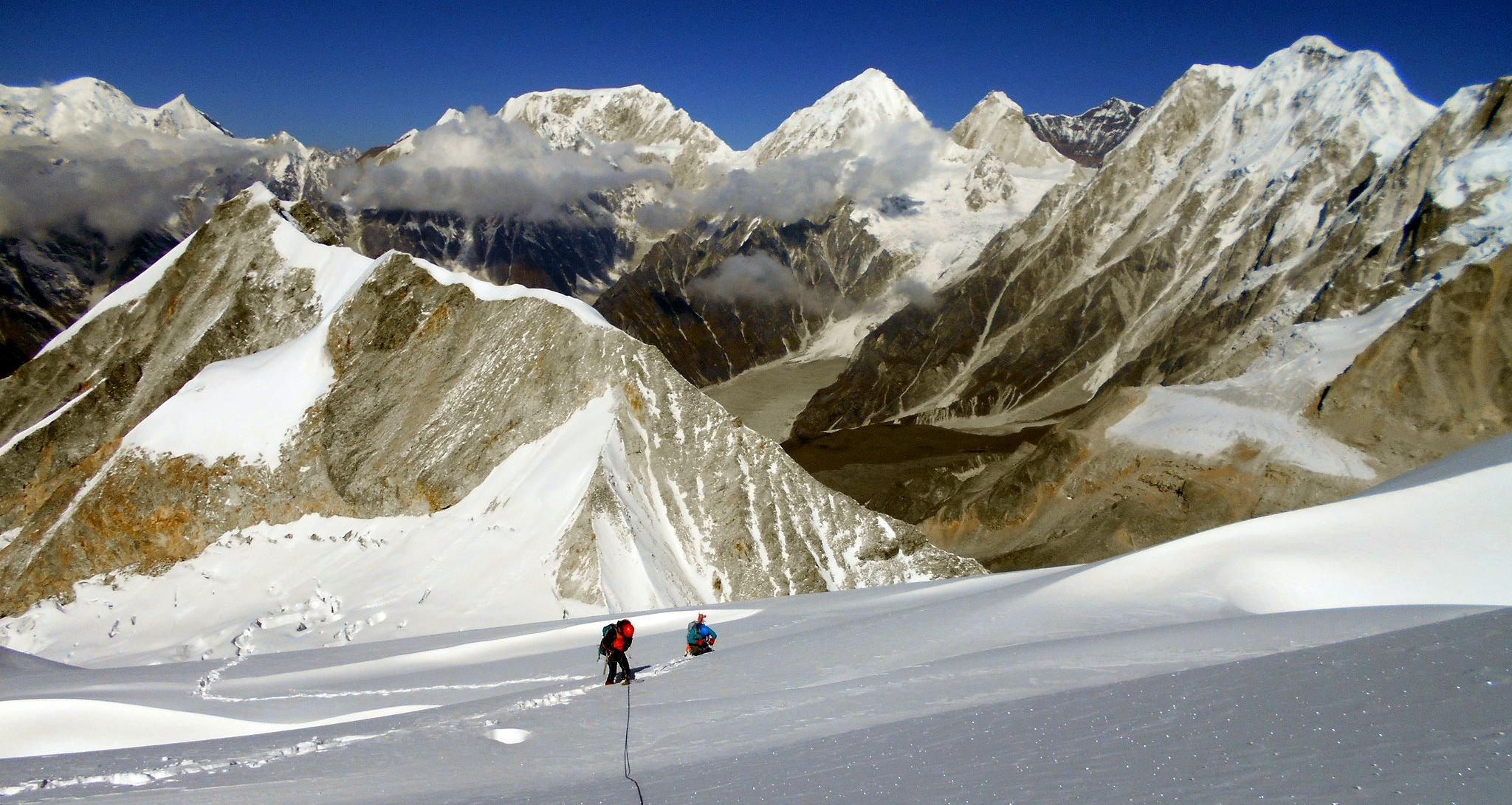 On ascent of Larkya La Peak ( Thulagi Chuli ) above the Larkya La