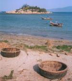 Nha_trang_island_2.jpg