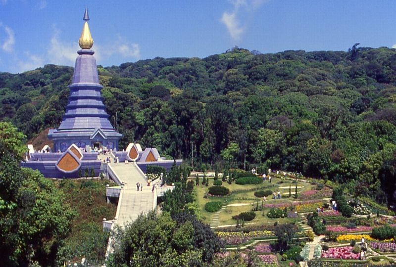 " Napapon Phoom-siri Chedi " - near the summit of Doi Inthanon