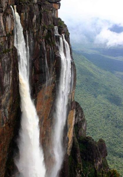 Angel Falls ( Salto Angel ) in Venezuela